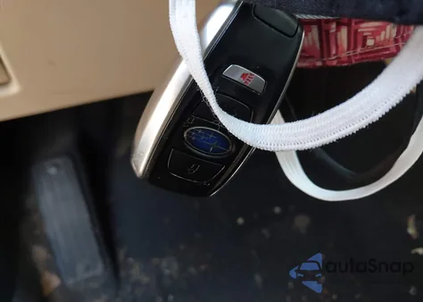 2019 Subaru Outback 2.5I Limited из США, поврежденный, VIN 4S4BSAJC0K3210581